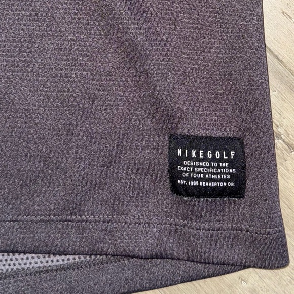 Nike Golf Dry-Fit Long sleeve quarter zip - Picture 2 of 4